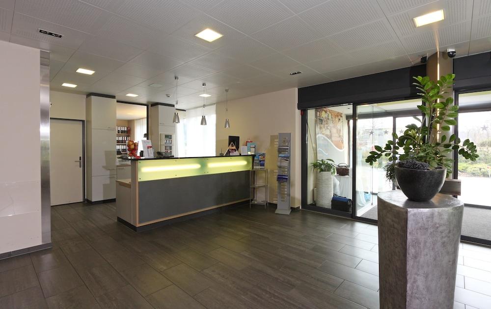 Aarau West Swiss Quality Hotel Oberentfelden Exterior photo