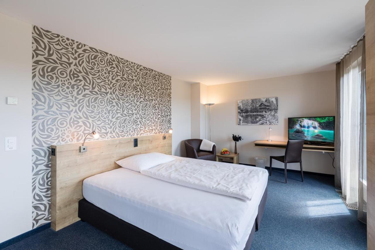 Aarau West Swiss Quality Hotel Oberentfelden Exterior photo
