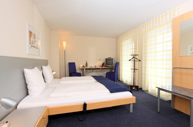 Aarau West Swiss Quality Hotel Oberentfelden Room photo